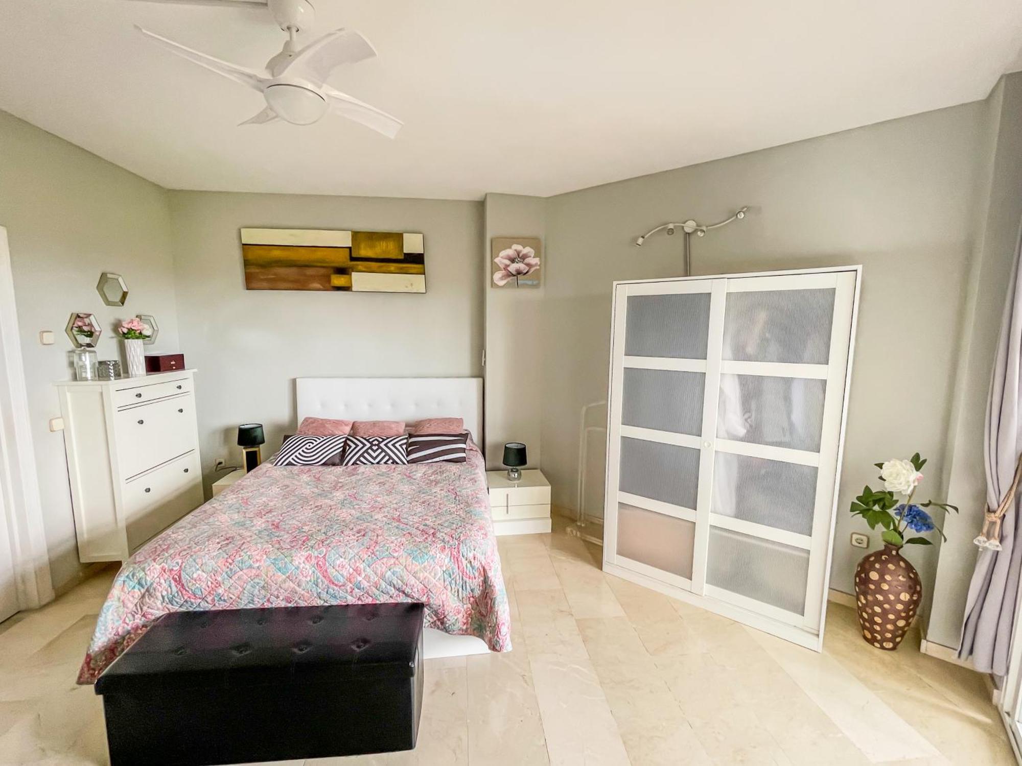 אסטפונה Modern Apartment With Terrace - 2 Min From The Beach מראה חיצוני תמונה