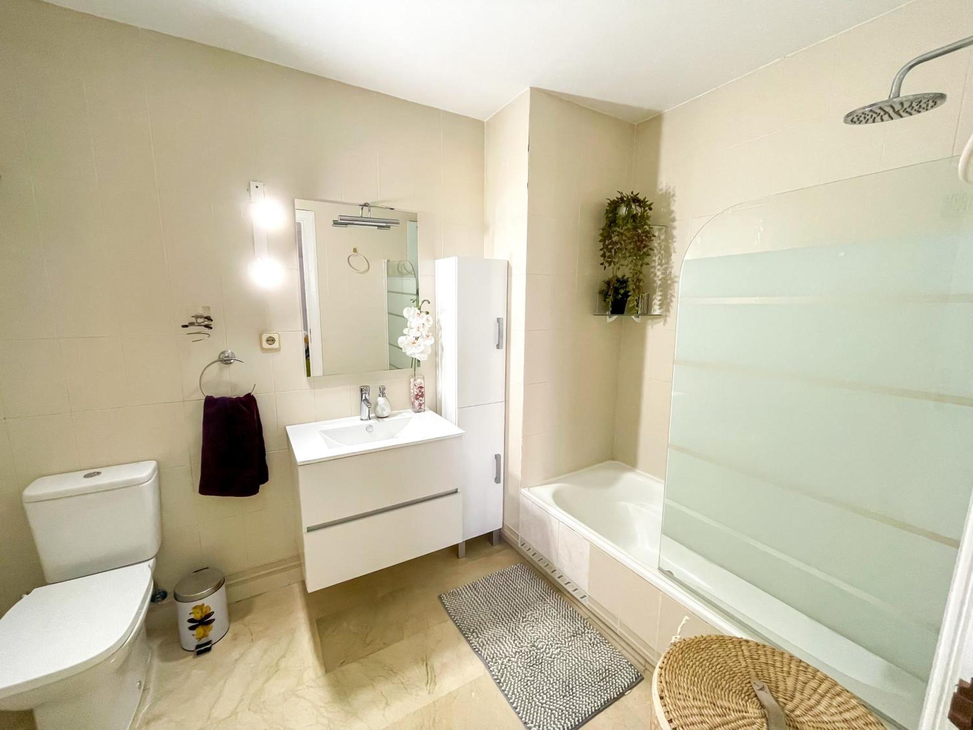 אסטפונה Modern Apartment With Terrace - 2 Min From The Beach מראה חיצוני תמונה